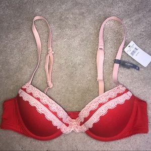 Aerie Red and Pink Lace Blakely Lightly Lined Bra